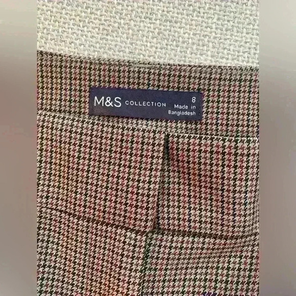 Marks & Spencer pencil skirt - Picture 2 of 2